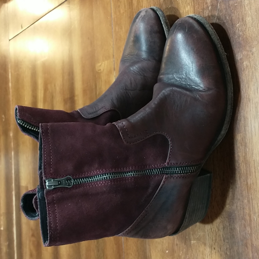 Hand Crafted 1990 Cognac Leather and Suede boots